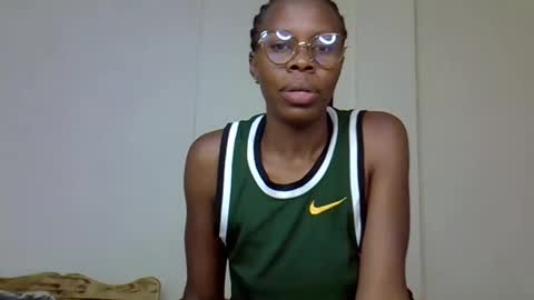 Snapshot of gianna_012 chatting on February 2026 05:09:02 PM ENNY online show from February 2026 05:09:02 PM