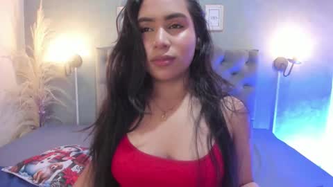 giannaslimjb online show from November 2025 03:40:01 AM