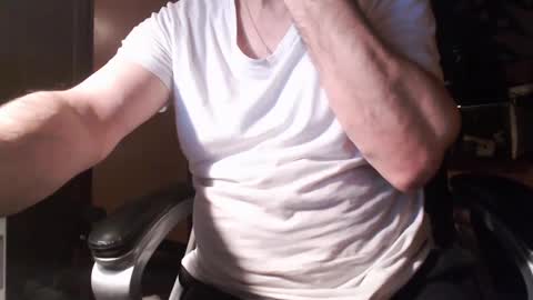 Gianni9000000 online show from February 2025 08:49:01 PM