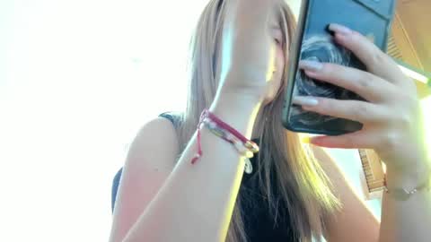 GiaRoussel online show from March 2026 02:11:02 PM