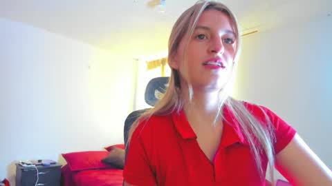 GiaRoussel online show from March 2026 04:40:01 PM