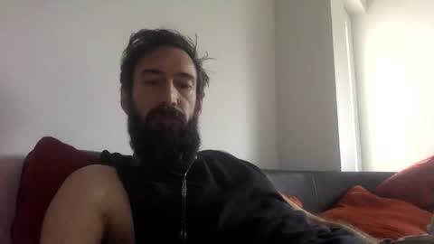 iggy online show from October 2025 11:43:01 AM