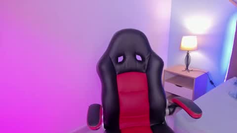 Snapshot of gigi_burns chatting on November 2025 01:15:02 PM gigi_burns online show from November 2025 01:15:02 PM