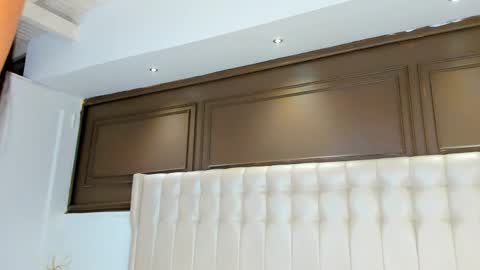 Snapshot of gigi_wilden chatting on April 2026 12:05:02 PM gigi wilden online show from April 2026 12:05:02 PM