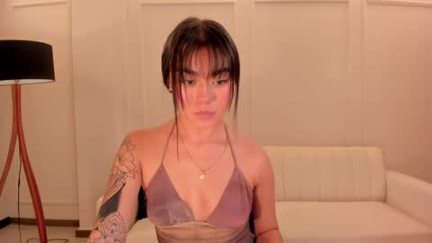 Snapshot of gigilee_ chatting on January 2025 01:53:01 AM GIGI online show from January 2025 01:53:01 AM