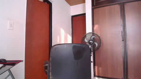 Snapshot of gigimiler8 chatting on February 2025 10:09:01 PM Sharlotte online show from February 2025 10:09:01 PM
