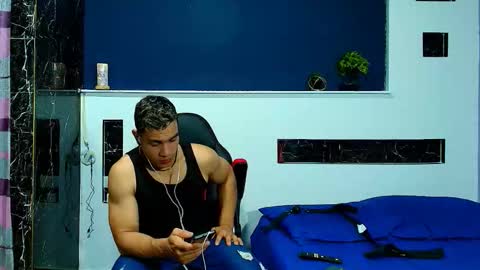 GILBERT online show from September 2025 10:37:01 PM