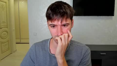 gilbertogonzales online show from February 2025 05:47:02 PM