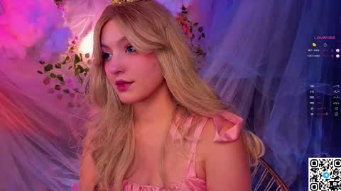 Stacy online show from December 2025 06:01:02 PM