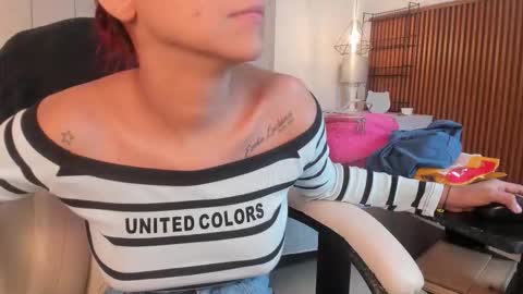 Snapshot of gimenalara chatting on February 2026 11:39:02 AM Gimena online show from February 2026 11:39:02 AM