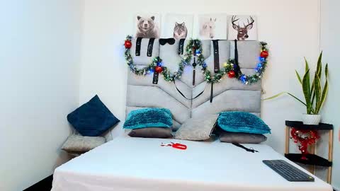 gimenalyam_t online show from November 2025 12:08:02 PM