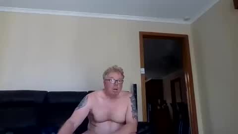 gimmmieoooo online show from December 2025 05:46:01 AM