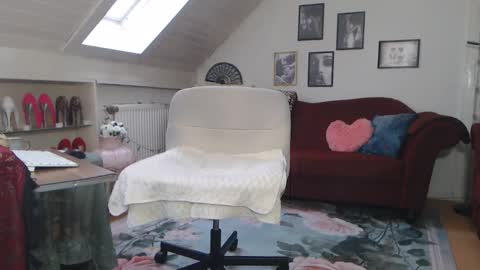 Gina online show from February 2026 01:07:01 PM