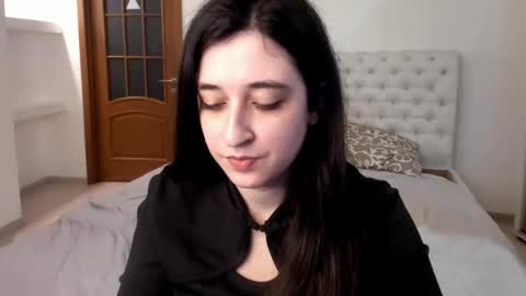 Kate online show from January 2025 10:13:02 AM