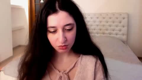 Kate online show from February 2025 11:54:01 AM