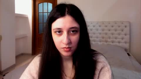 Kate online show from February 2025 08:41:01 AM