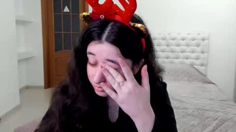 Kate online show from December 2025 08:52:02 AM