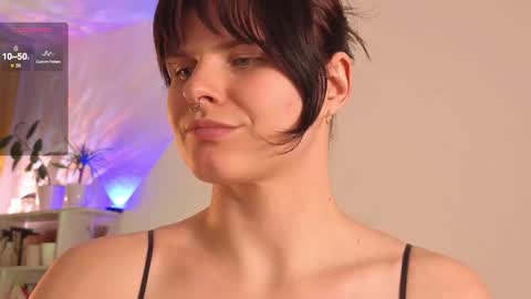 Gina online show from January 2026 07:11:01 PM