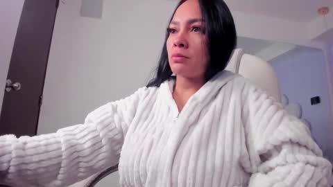 Ginebra Ness online show from October 2025 12:34:02 PM