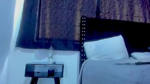 Miss online show from September 2025 09:15:01 PM