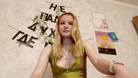Snapshot of ginger_anna_est chatting on June 2026 02:41:01 PM Ginger Anna online show from June 2026 02:41:01 PM