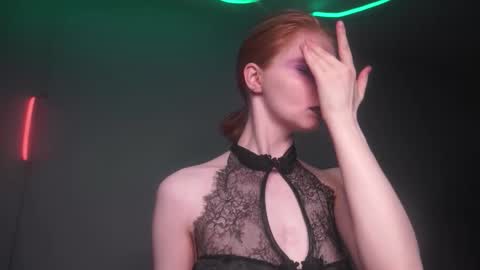        im expecting 350 thumbs up on my altar   online show from September 2025 10:00:02 PM