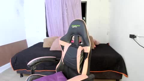 Ginger online show from February 2025 12:41:01 AM