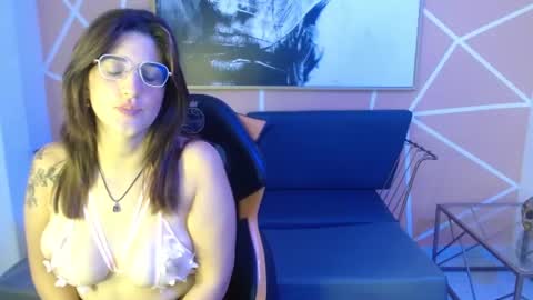 Vanessa online show from August 2026 01:25:02 PM