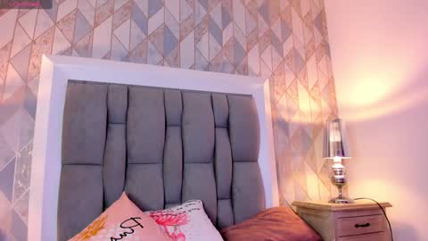 Snapshot of ginger_violetta chatting on January 2025 10:44:01 PM Ginger online show from January 2025 10:44:01 PM