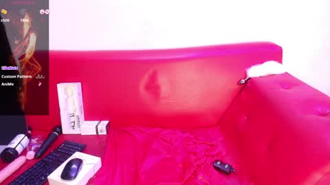 Ginna online show from January 2025 03:32:02 PM