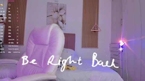 Kendall online show from February 2025 05:11:02 PM