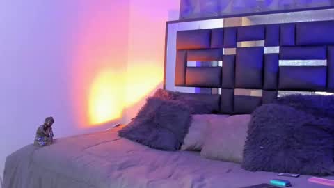Snapshot of gio_gray chatting on October 2025 07:37:02 AM gio_gray online show from October 2025 07:37:02 AM