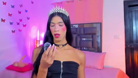 Snapshot of gio_gray chatting on October 2025 10:13:02 AM gio_gray online show from October 2025 10:13:02 AM