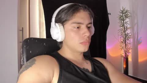 Snapshot of gio_russo chatting on May 2026 09:42:02 PM GioRusso online show from May 2026 09:42:02 PM