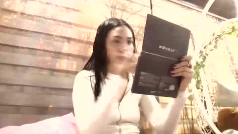 giovanna_oliveria online show from December 2025 11:01:02 PM