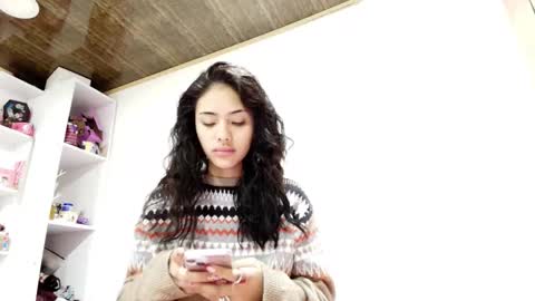 giovanna_oliveria online show from February 2026 11:54:01 PM
