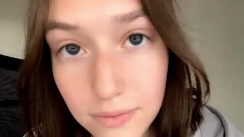 Melisa online show from May 2026 01:14:01 AM