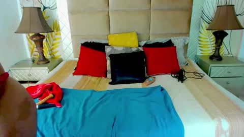 Gipsy online show from November 2025 08:30:02 PM