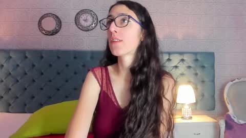 Snapshot of girafmusic chatting on January 2026 01:25:02 PM GirafMusic online show from January 2026 01:25:02 PM