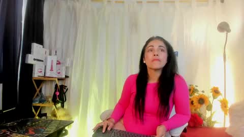 Girasol Walton online show from May 2026 02:23:01 PM