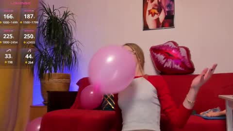 Nikki online show from February 2025 04:22:02 PM