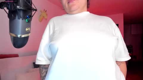 girl_inline online show from September 2025 12:12:01 AM