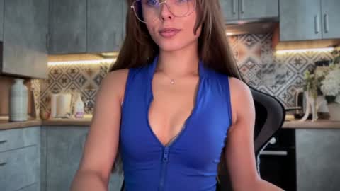 Snapshot of girl_next_door19 chatting on September 2025 05:51:01 AM Sabi ------ online show from September 2025 05:51:01 AM