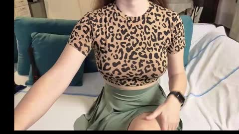 Snapshot of girlfrend10 chatting on December 2025 03:28:02 PM Girlfriend online show from December 2025 03:28:02 PM