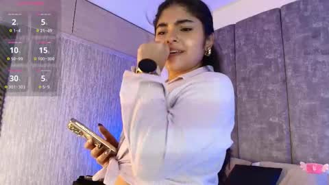     online show from November 2025 07:09:01 AM