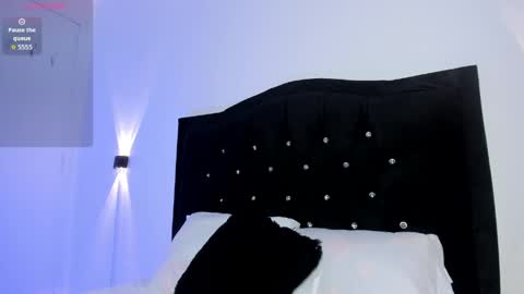 Snapshot of gisell_antonella chatting on April 2026 12:50:02 PM Gisell online show from April 2026 12:50:02 PM