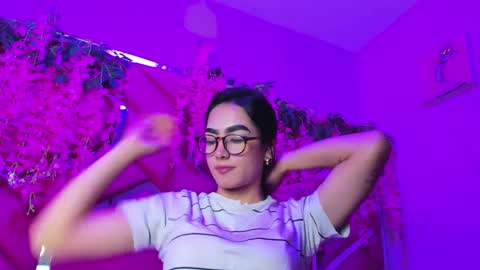 Snapshot of gisell_squirt chatting on October 2025 12:50:01 PM gisell_squirt online show from October 2025 12:50:01 PM