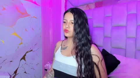 Snapshot of gisell_squirt chatting on May 2026 12:37:02 PM gisell_squirt online show from May 2026 12:37:02 PM