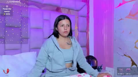 Snapshot of gisell_squirt chatting on May 2026 12:45:02 PM gisell_squirt online show from May 2026 12:45:02 PM