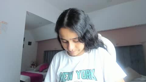 GISELLE ROLDAN online show from September 2025 04:05:02 AM